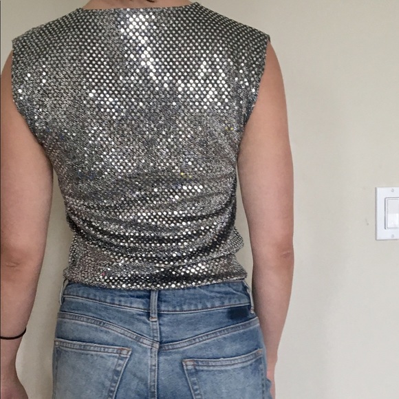 Sparkly silver sequined top - Picture 2 of 3